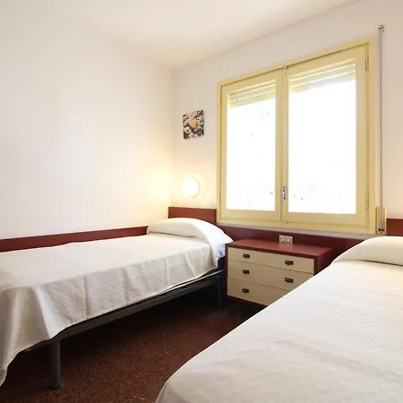 Casa Amplia Con Jardin A 100m De La Playa De La Farella, Cerca Del Puerto De - Es-228-168 Llanca
