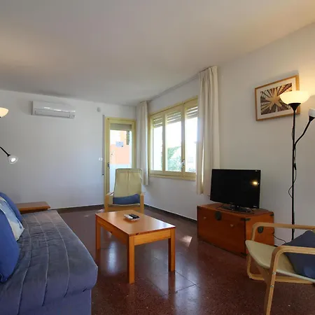 Casa Con Jardin A 100m De La Playa En Llanca, Cerca Del Puerto Y Comercios - Es-228-12 Tatil Evi Llança