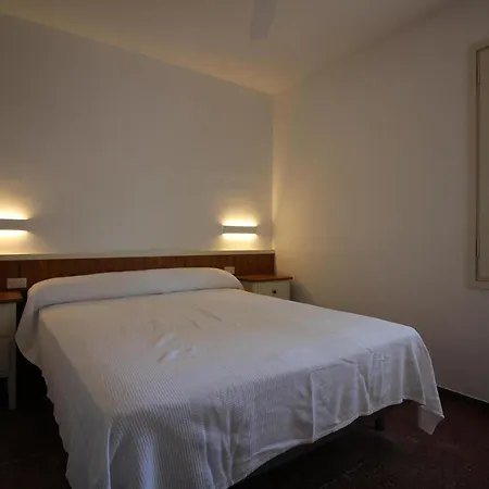 Tatil Evi Casa Con Jardin A 100m De La Playa En Llanca, Cerca Del Puerto Y Comercios - Es-228-12 Llança