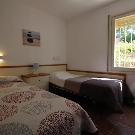 Casa Con Jardin A 100m De La Playa En Llanca, Cerca Del Puerto Y Comercios - Es-228-12 Tatil Evi Llança