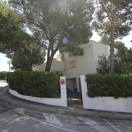 Casa Con Jardin A 100m De La Playa En Llanca, Cerca Del Puerto Y Comercios - Es-228-12 *