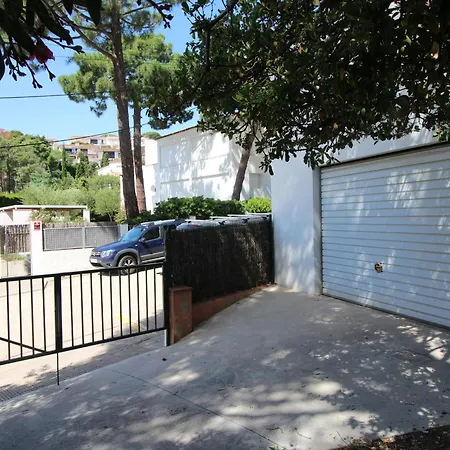 Tatil Evi Casa Con Jardin A 100m De La Playa En Llanca, Cerca Del Puerto Y Comercios - Es-228-12 *