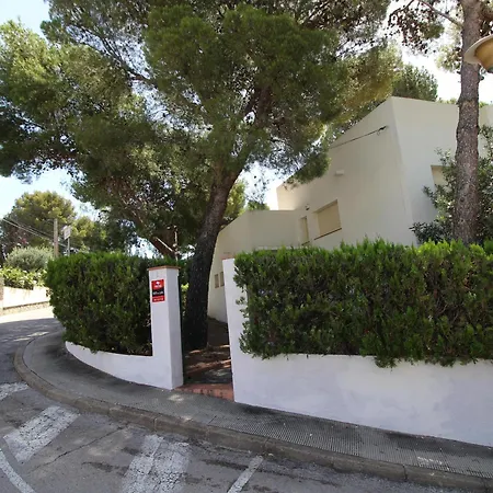 Casa Con Jardin A 100m De La Playa En Llanca, Cerca Del Puerto Y Comercios - Es-228-12 Tatil Evi Llança